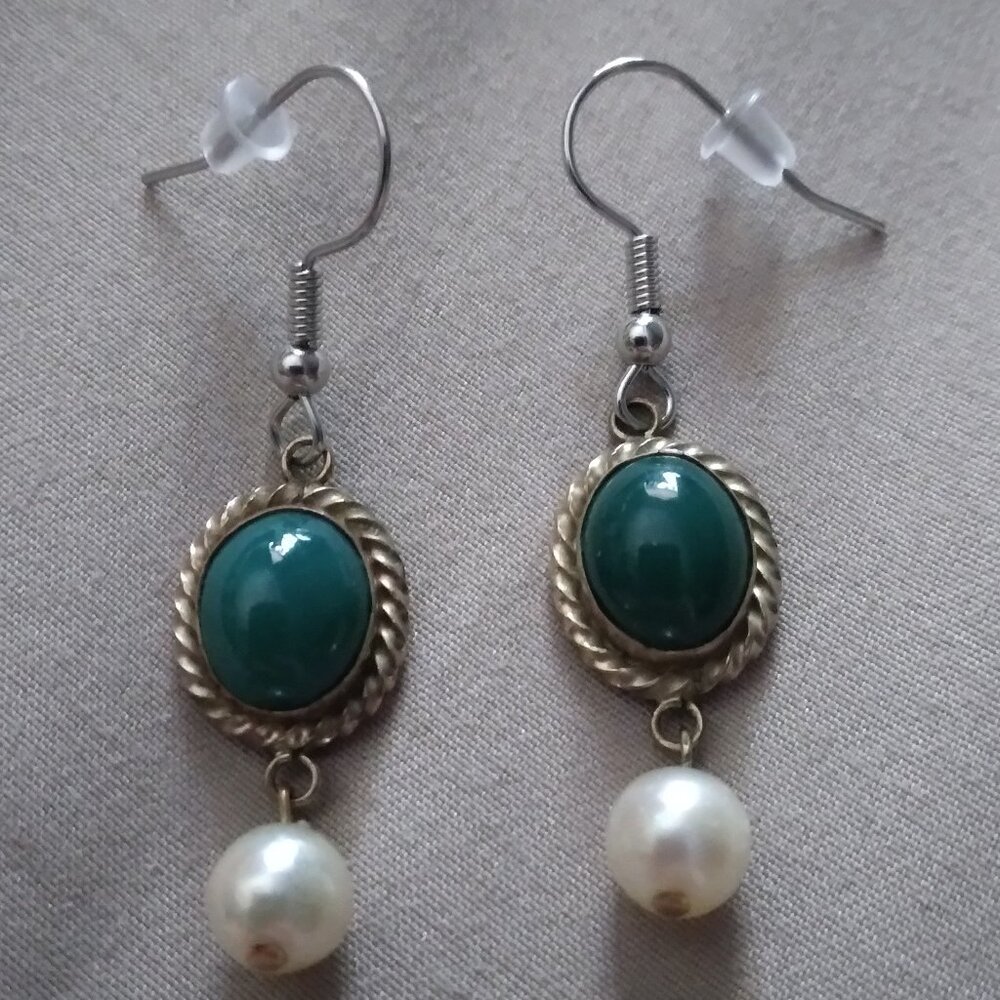 Green and faux pearl dangle earrings